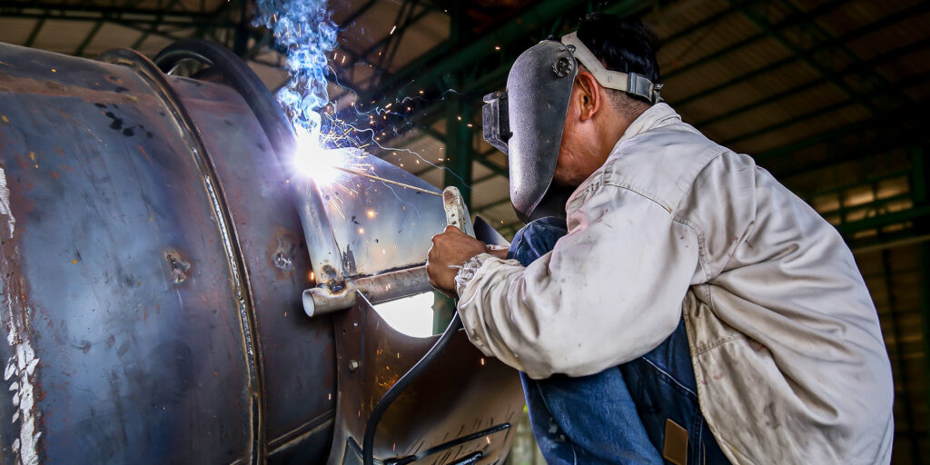 The Hidden Compliance Risks Inside Manufacturing Shift Coverage